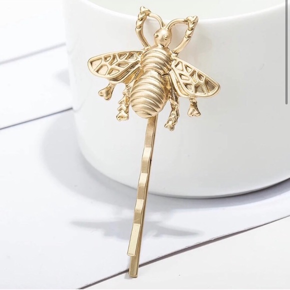 Bee gold hair pin - Picture 2 of 3